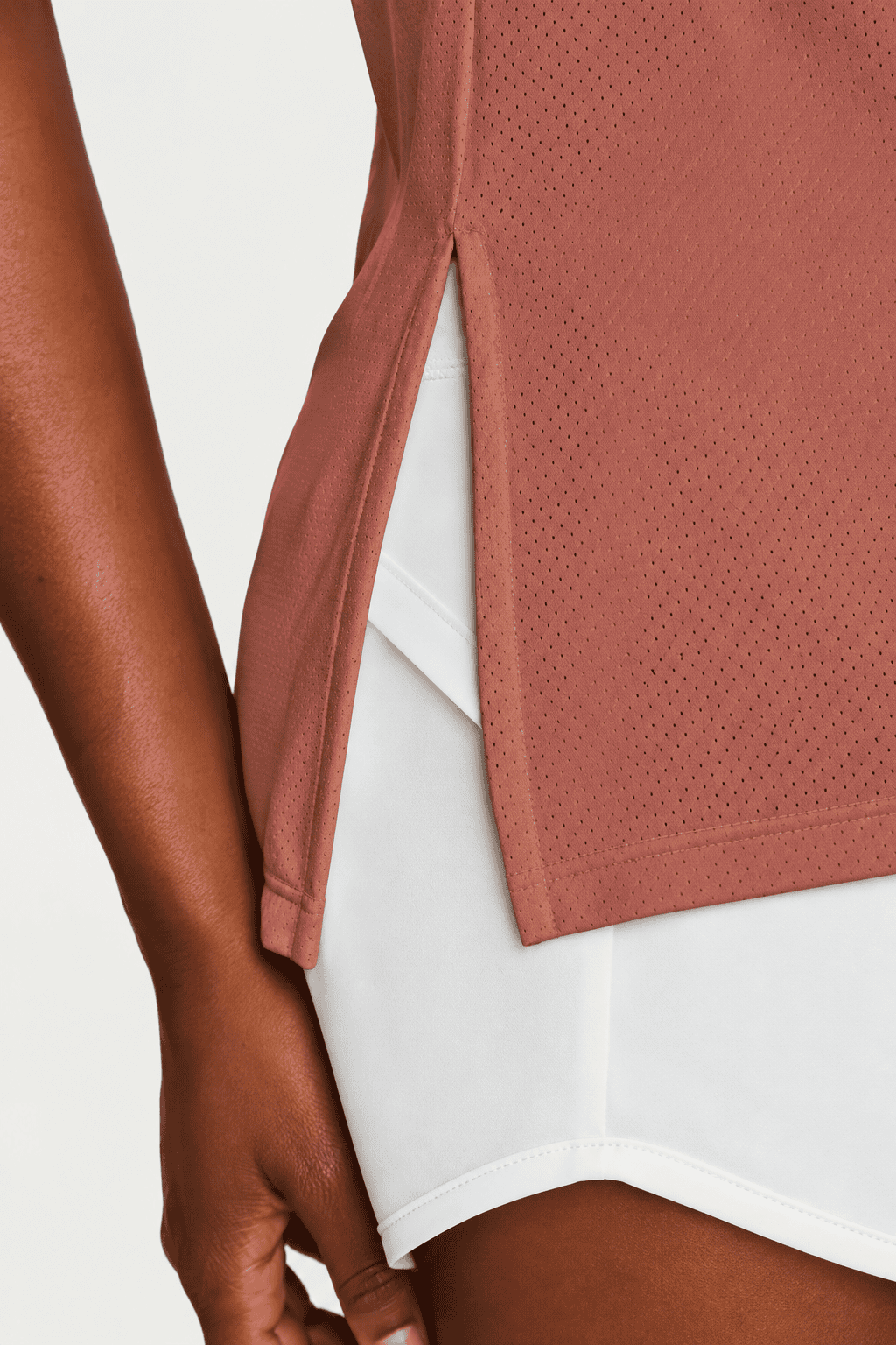 LUPO Sport elongated T-shirt with side slit - Image 5